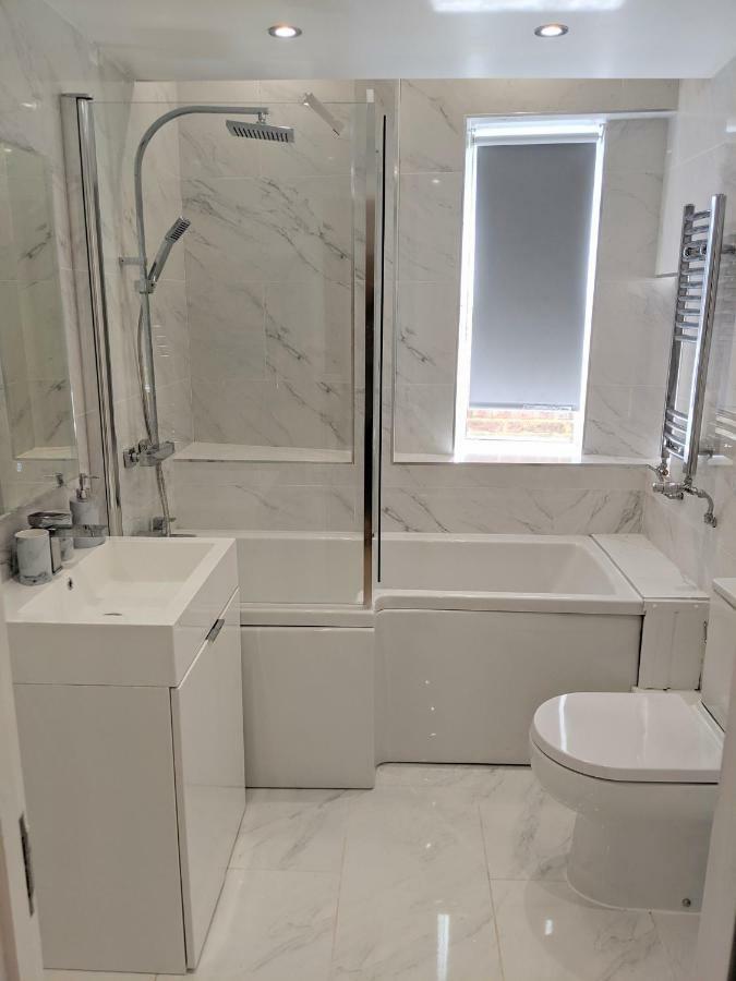 Spacious 2-bed In Kingston Near Richmond Park